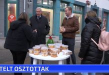 Ételt osztottak